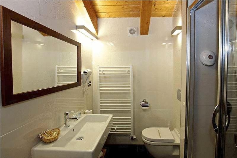 Hotel Restaurante Revestido Эскалона Экстерьер фото